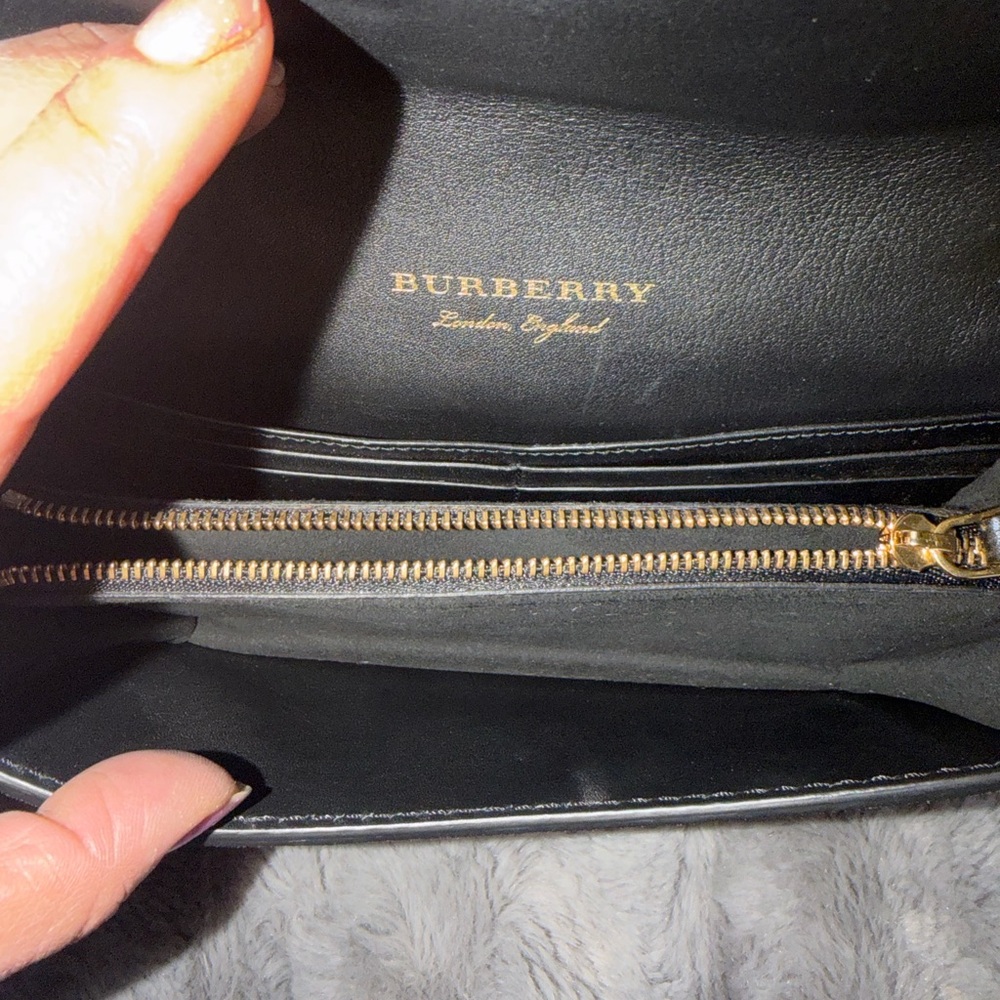 Preloved Burberry Leopard Print Crossbody Bag great condition original dust bag - Picture 8 of 10